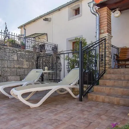 Marina Holiday House With Pool فيلة *