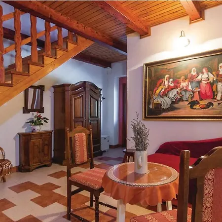 Villa Marina Holiday House With Pool